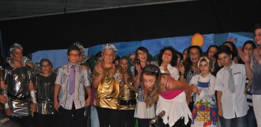 Grande spettacolo degli alunni della scuola De Franceschi di Nettuno