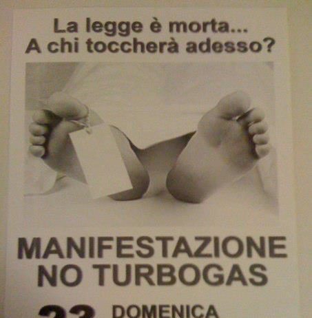 No turbogas in piazza domenica 23 ottobre, marcia funebre per la morte della democrazia