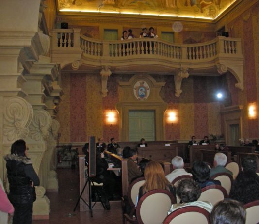 Anzio- Il centrosinistra unito nel chiedere le dimissioni di Bruschini: “La maggioranza che lo ha eletto non esiste più”