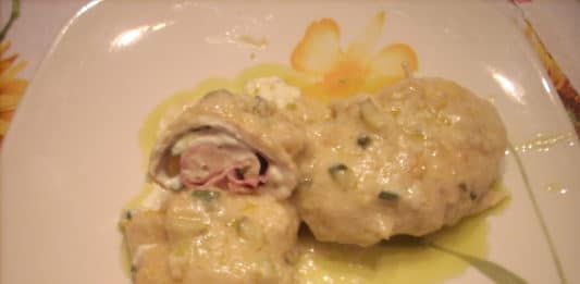 Ricetta per un Secondo Piatto: involtini di pollo con philadelphia e zucchine