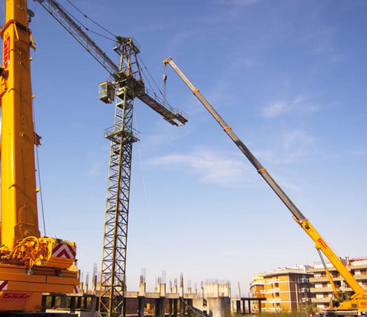 Nettuno- Dopo 15 anni, rimossa finalmente la gru nel cantiere dietro al Santuario