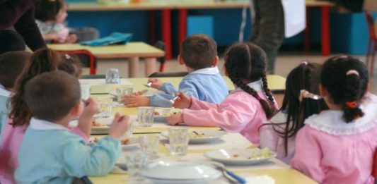 Mense, procedura di gara sbagliata. Annullamento in vista