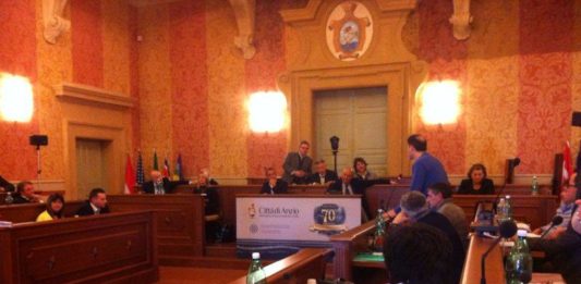 Anzio- Caso rifiuti, arriva il consiglio comunale