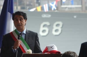 060526-N-4936C-009 New York (May 26, 2006) - Mayor of Anzio, Italy, Candido DeAngelis, speaks at an Anzio Memorial Monument ceremony honoring the men who fought at the Battle of Anzio during World War II and for which the current USS Anzio (CG 68) is named. USS Anzio is in New York City participating in Fleet Week New York 2006. Fleet Week is New YorkÕs celebration of the sea services honoring those who have made the ultimate sacrifice through numerous Memorial Day events, remembrances and services. U.S. Navy photo by Journalist 2nd Class David P. Coleman (RELEASED)