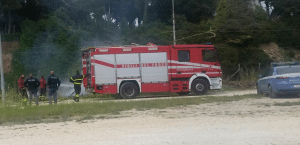 I Vigili del Fuoco intervenuti a spegnere l'incendio (foto D.Taruffi ILU)