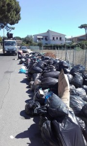 Via delle Bouganvillae prima della bonifica