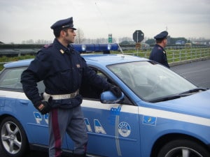 xpolizia-stradale2.jpg.pagespeed.ic_.-_R3bkRO3n