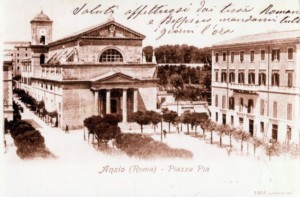 Anzio antica, Piazza Pia