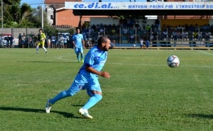 mario-di-ventura-in-azione-con-la-maglia-dellanzio-foto-ferri-1