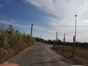 Via Capo di Bove niente che segnali l'incrocio con via Sermoneta 