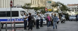 Soldiers and police keeps the place under control after two young women have been stabbed to death at Marseille's Gare Saint-Charles main train station in a suspected terrorist attack on October 1, 2017. Soldiers on guard at the station shot dead the attacker. So-called Islamic State (IS) said the attacker was one of its "soldiers". Photo by Moura/ANDBZ/ABACAPRESS.COMAbacaPress/LaPresseOnly Italy609439