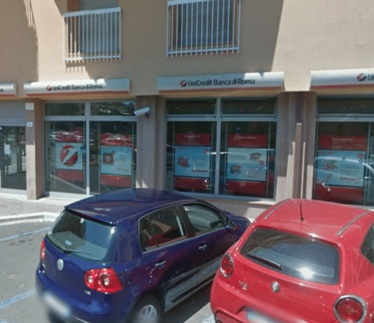 Nettuno. Tentano la rapina all’Unicredit di via Birago, ma trovano le casse vuote