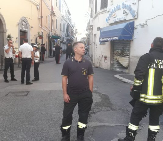 Fuga di gas in via Romana. Vigili del Fuoco al lavoro