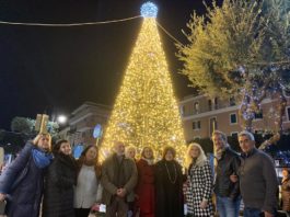 Anzio e Nettuno accendono l’albero di Natale
