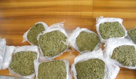 Sequestrati 7 chili di droga nella capitale, tre pusher in manette