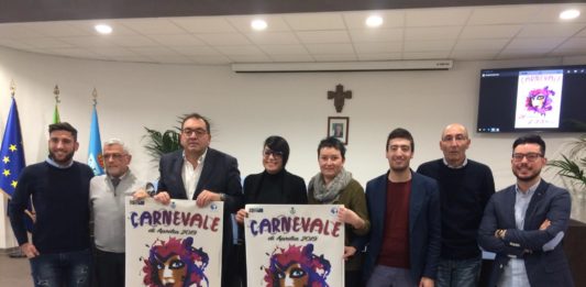 Presentato il Carnevale apriliano, tre giorni dedicati alla sfilata dei carri