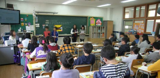 Educazione alla cittadinanza, raccolte le 50mila firme. Anzio contribuisce al traguardo