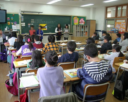 Educazione alla cittadinanza, raccolte le 50mila firme. Anzio contribuisce al traguardo