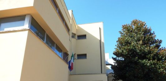 Guasto al riscaldamento, domani resta chiusa la scuola di via Deledda ad Aprilia