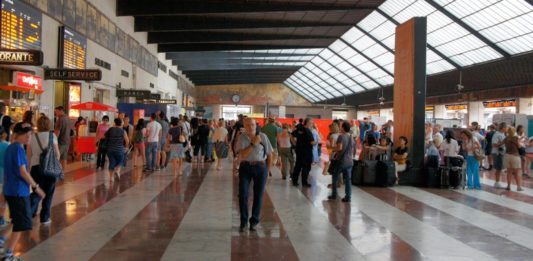 Pasqua e ponti primaverili, oltre 15 milioni di persone viaggeranno in treno