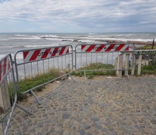 Anzio, Buccolini offre taglia da 1000 euro per trovare i vandali delle Grotte