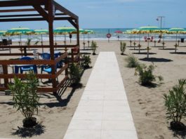 Il presidente della Fee ad Anzio per la consegna delle bandiere blu agli stabilimenti