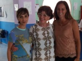 La dirigente scolastica Antonella Mosca va in pensione. Festa e commozione alla Loi di Nettuno