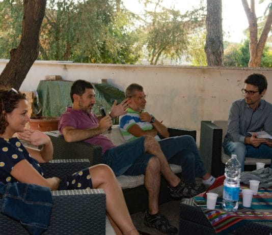 Anzio. In tanti all’iniziativa: “Sempre più ricchi, sempre più poveri”.