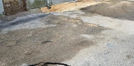 Anzio. Lettera: l’asfalto di via Fratini dopo il lavori di Acqualatina