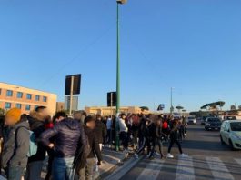 Anzio. Aule al freddo, scioperano gli studenti dell’Innocenzo XII
