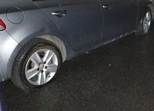 Nettuno, vandali in azione a via Don Minzoni. Danneggiate decine di auto