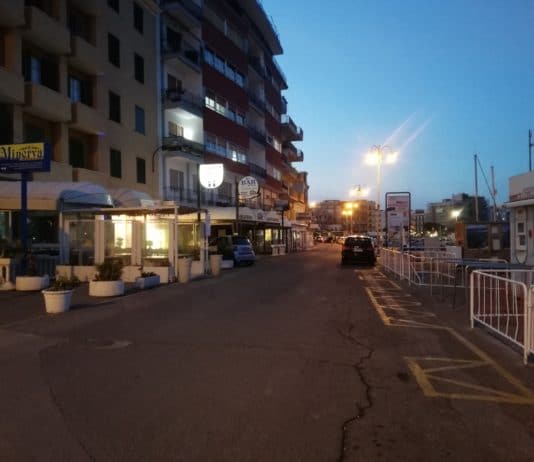 Pandemia, Governo dispone chiusura tutte attività commerciali eccetto i servizi essenziali