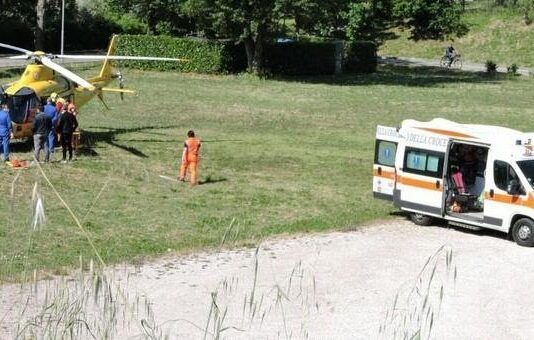 Frascati. La mano nel tritacarne, donna ferita gravemente. Incidente sul lavoro