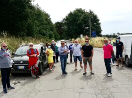 La Padiglione-Acciarella chiusa da mesi. Cittadini in strada contro l’immobilismo della Raggi
