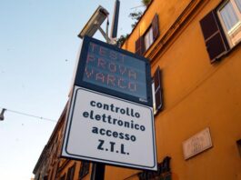 Roma, si è riaccesa la Ztl tra l’ira dei commercianti