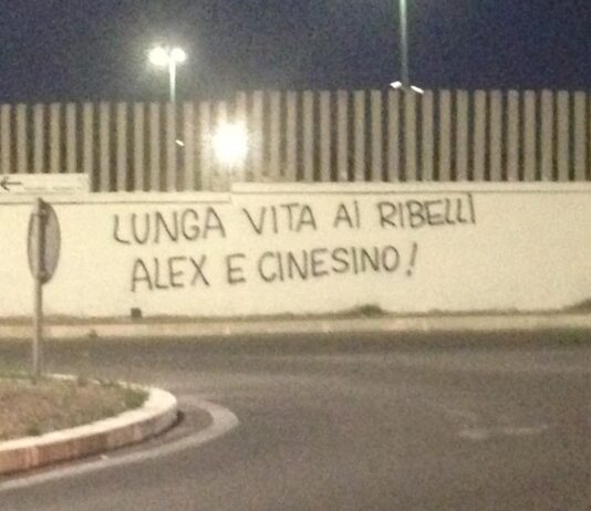 Anzio, scritte sul muro appena riverniciato che costeggia Villa dei Pini