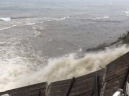 Anzio, maltempo uno scarico d’acqua minaccia le case
