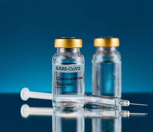 Covid, Ema: “Vaccino Pfizer-Biontech è sicuro, via libera in tutta l’Ue”