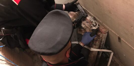 Anzio Nettuno. I Carabinieri intensificano i controlli alla ricerca di armi: arrestate due persone e sequestrate due pistole pronte a sparare