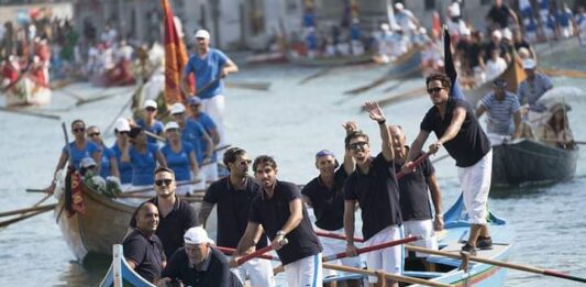 La Voga Veneta di Nettuno alla regata storica di Venezia