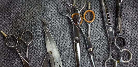 Gli attrezzi del mestiere dei barbieri: gioiellini mutati nel tempo