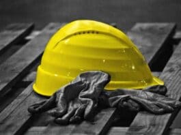 Ostia. Incidente sul lavoro, operaio 45enne muore precitando dal quinto piano