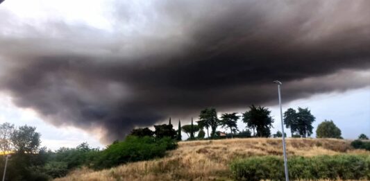 Rogo Tmb Malagrotta, pericolo diossina nell’aria. Chiusi gli asili nido nel raggio di 6 km