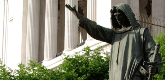 Storia, Personaggi: Uno sfortunato eroe popolare