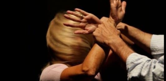 Anzio. 15enne violentata in un garage da due ragazzi di 15 e 17 anni