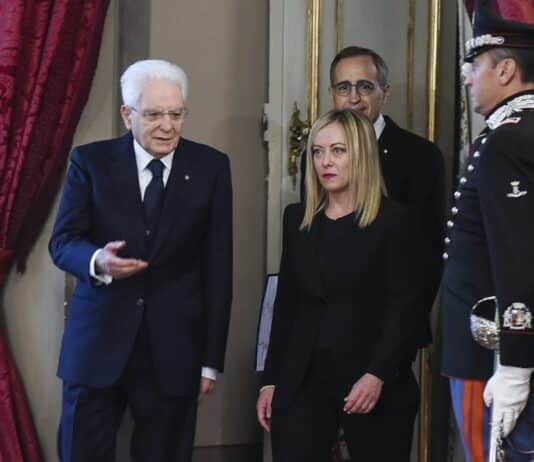 Il Governo allenta le maglie sul Covid. Mattarella: “Serve ancora responsabilità e precauzione”