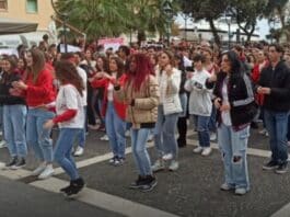 Anzio. Liceo Innocenzo XII “25 novembre 2022- diceva di Amarmi”