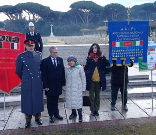 79° anniversario dello sbarco: l’ANPI onora i giovani inglesi e statunitensi morti per liberare l’Italia dal nazifascismo