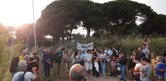 Anzio. La fiaccolata in solidarietà con la ragazza stuprata, contro violenza e degrado