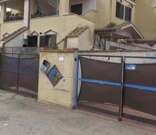 Nettuno. Blitz della Polizia di Stato a Sandalo, sgomberate tre palazzine occupate abusivamente